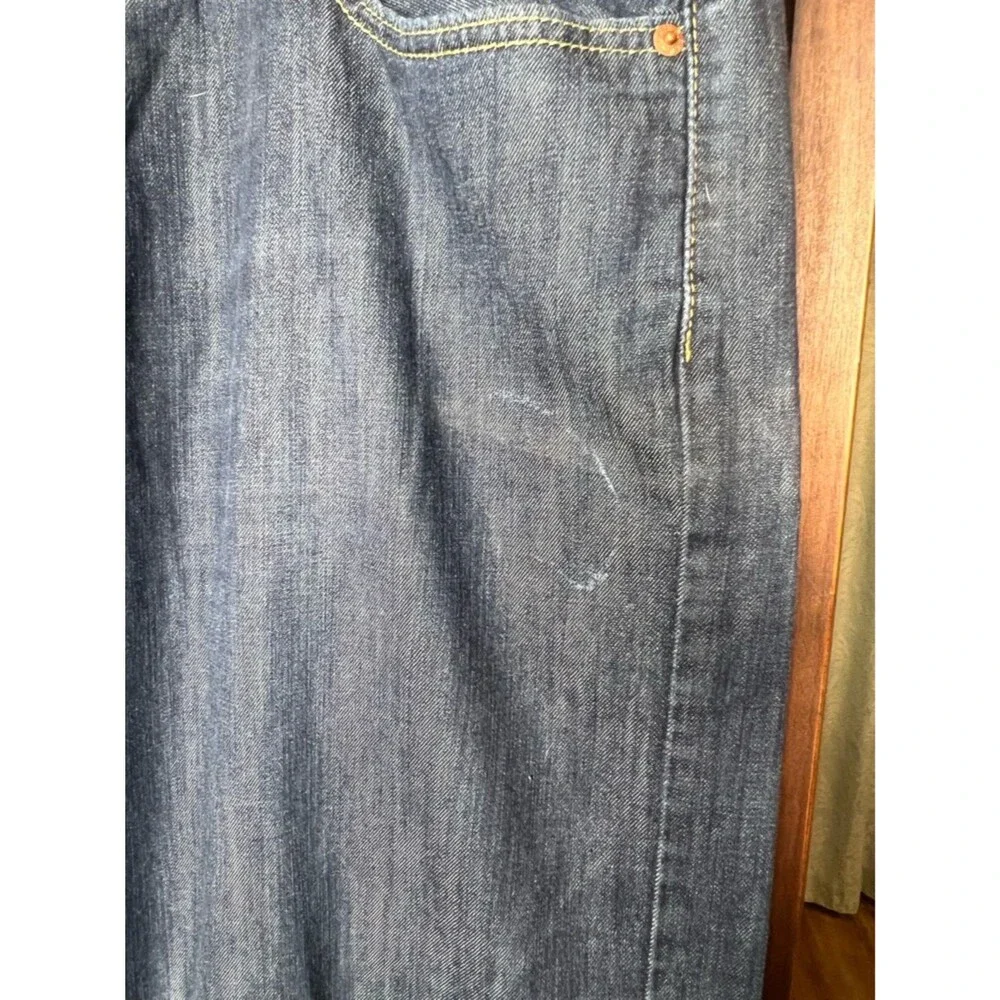Levis pre loved